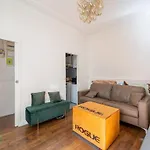 Nid Douillet Pour 2P A Paris 15E